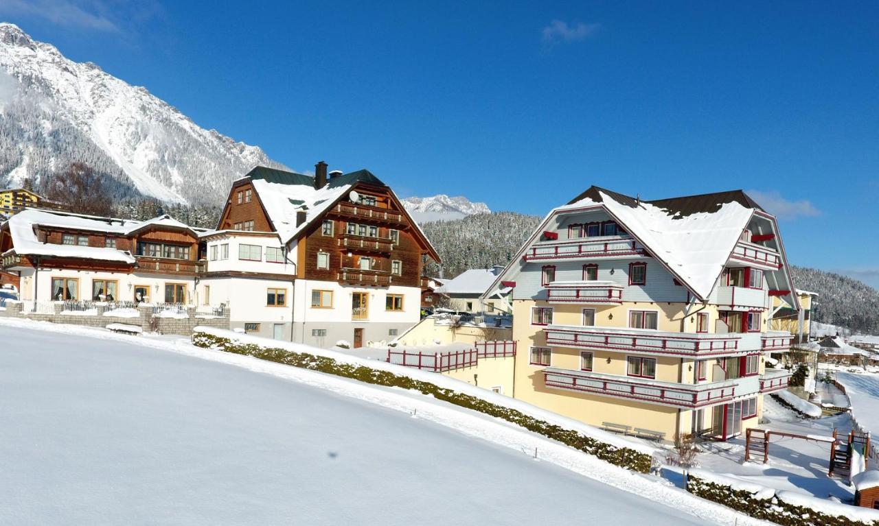 Hotel Neuwirt 람자우 암 다흐스타인 외부 사진