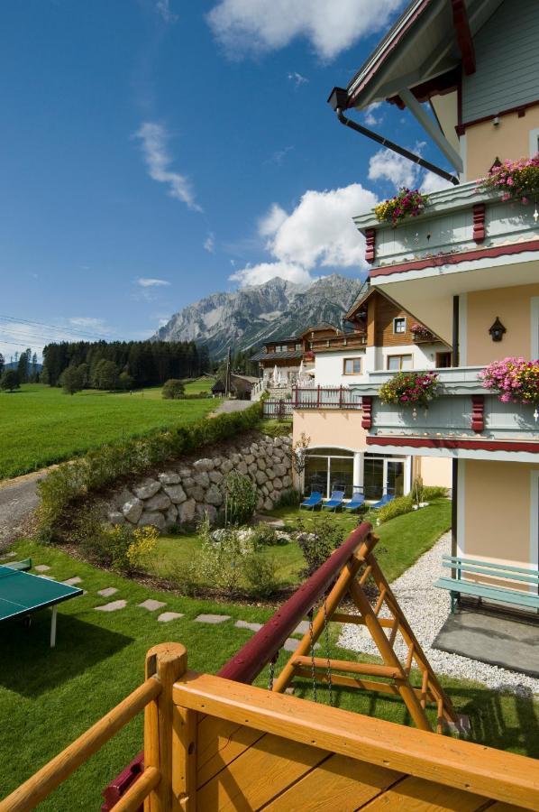 Hotel Neuwirt 람자우 암 다흐스타인 외부 사진