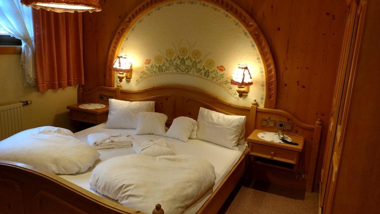 Hotel Neuwirt 람자우 암 다흐스타인 외부 사진